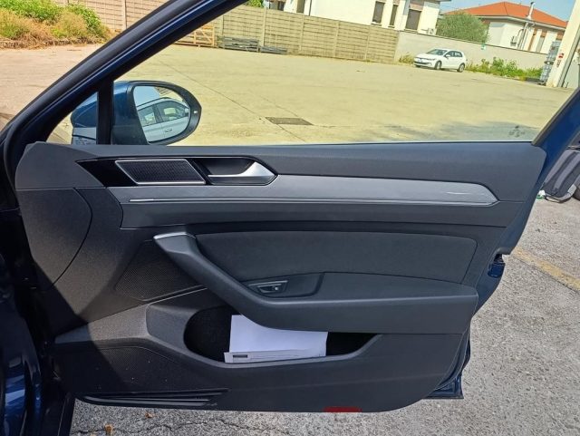 VOLKSWAGEN PASSAT VARIANT 2.0 TDI 122CV EVO DSG BUSINESS L - foto 19