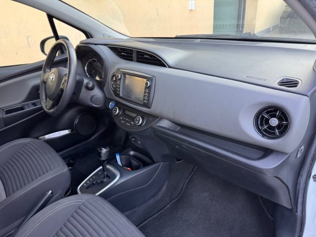 TOYOTA YARIS 1.5 5 PORTE ACTIVE - foto 9