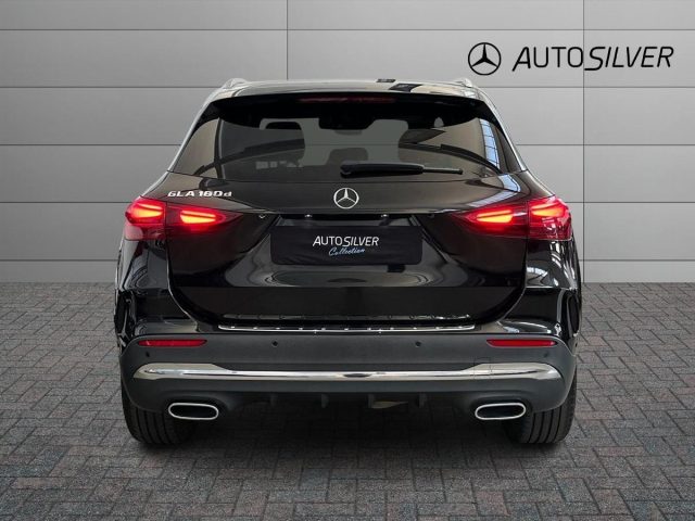 MERCEDES-BENZ GLA 180 D AUTOMATIC AMG LINE ADVANCED PL - foto 4