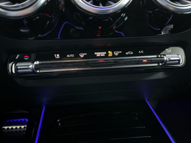 MERCEDES-BENZ GLA 180 D AUTOMATIC AMG LINE ADVANCED PL - foto 14