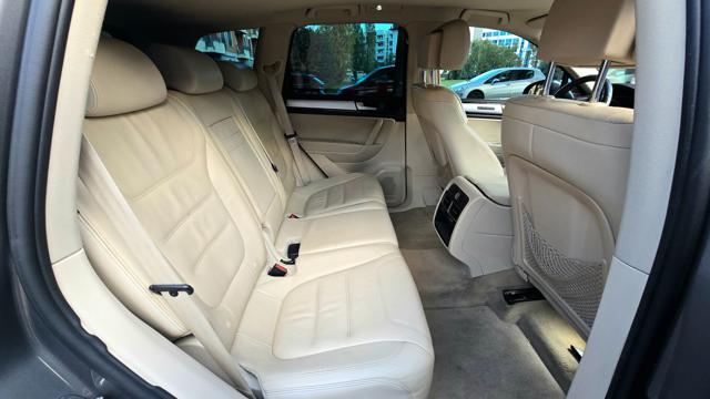 VOLKSWAGEN TOUAREG 3.0 V6 TDI TIPTRONIC - foto 19