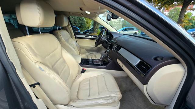 VOLKSWAGEN TOUAREG 3.0 V6 TDI TIPTRONIC - foto 13