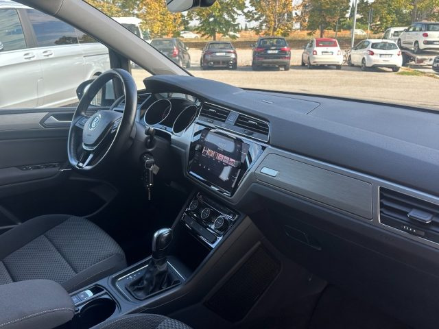 VOLKSWAGEN TOURAN 2.0 TDI SCR DSG 7POSTI BLUEMOTIO - foto 13