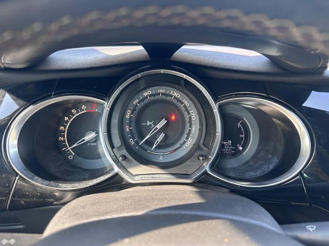 DS AUTOMOBILES DS 3 1.2 83CV PERFORMANCE LINE - foto 11
