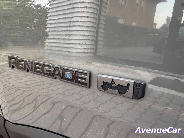 JEEP RENEGADE 1.3 PHEV 80TH ANNIVERSARY 4XE FA - foto 8