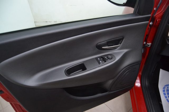 LANCIA YPSILON 0.9 TWINAIR 85 CV 5 PORTE METANO - foto 11