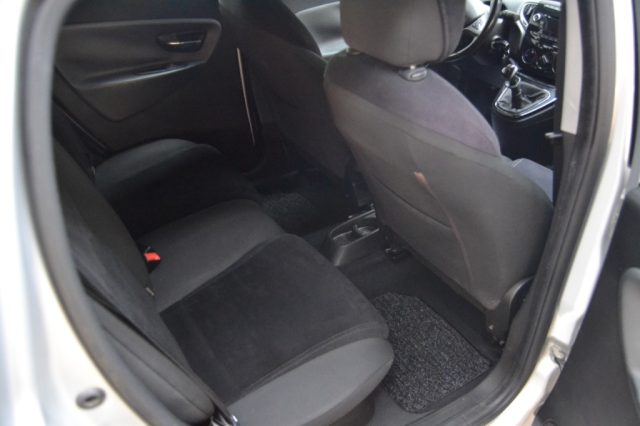 LANCIA YPSILON 0.9 TWINAIR 85 CV 5 PORTE S&S PL - foto 8