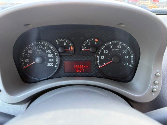 FIAT PANDA 1.2 4X4 CLIMBING - foto 9