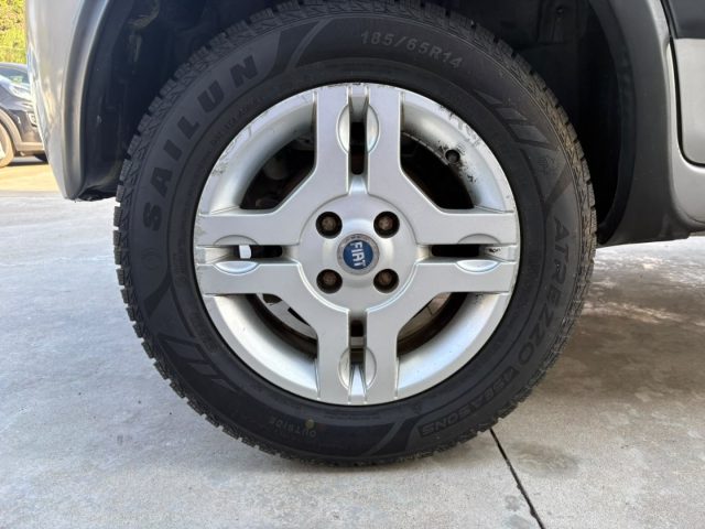 FIAT PANDA 1.2 4X4 CLIMBING - foto 13