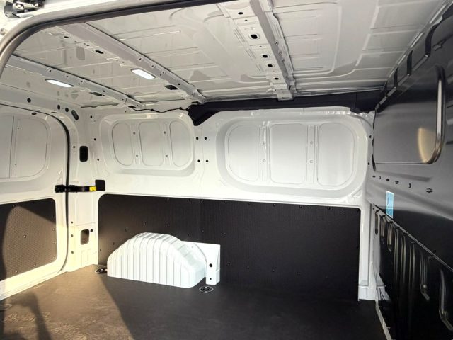 MAXUS DELIVER 7 L1H1 FWD - foto 11