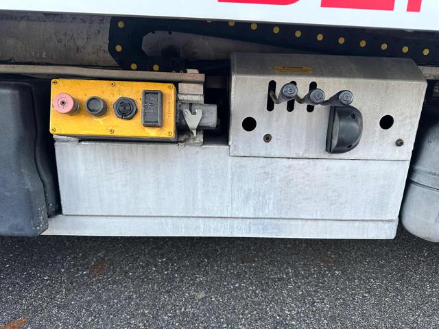 NISSAN CABSTAR 35.15 CARROATTREZZI SOCCORSO STR - foto 19