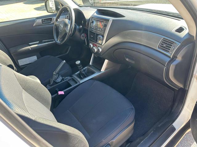 SUBARU FORESTER 2.0X COMFORT 4X4 - foto 9