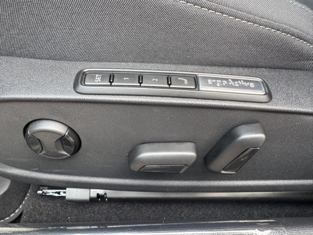 VOLKSWAGEN GOLF VARIANT 2.0 TDI 150 CV DSG SCR STYLE - foto 10