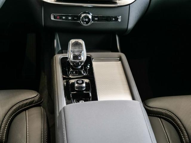 VOLVO XC90 2.0 T8 PHEV ULTRA BLACK EDITION  - foto 10