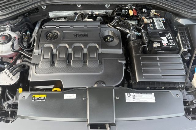 VOLKSWAGEN T-ROC R-LINE TETTO APRIBILE-GARANZIA - foto 16