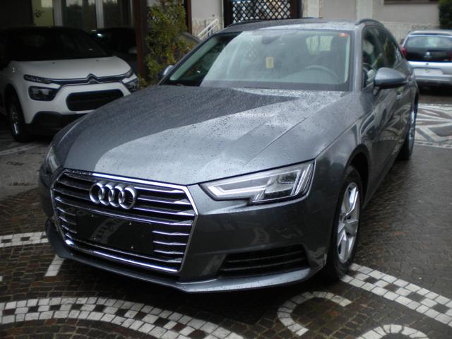 AUDI A4 AVANT 35 TDI S TRONIC DESIGN - foto 16