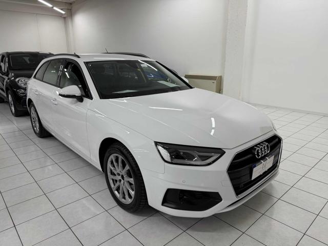 AUDI A4 AVANT 30 TDI/136 CV S TRONIC BUS