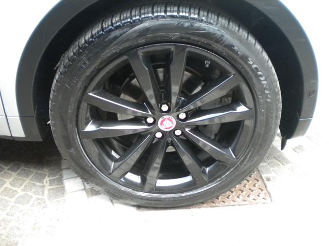 JAGUAR E-PACE 2.0D 180 CV AWD AUT. R-DYNAMIC H - foto 7