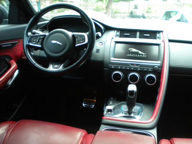 JAGUAR E-PACE 2.0D 180 CV AWD AUT. R-DYNAMIC H - foto 12
