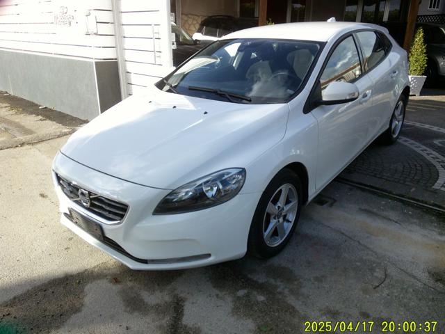 VOLVO V40 D2 - foto 25