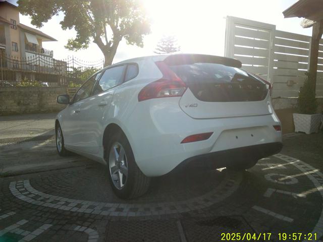 VOLVO V40 D2 - foto 6