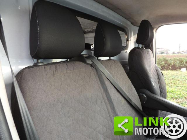 OPEL VIVARO 1.6 BITURBO CON POLIZZA DI GARAN - foto 38