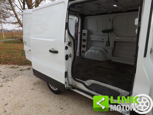 OPEL VIVARO 1.6 BITURBO CON POLIZZA DI GARAN - foto 49