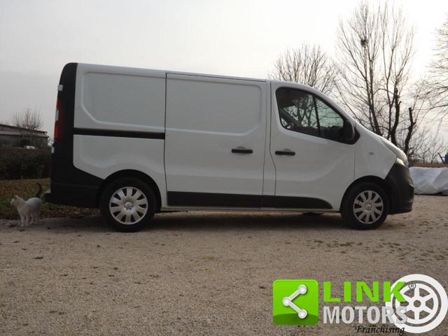 OPEL VIVARO 1.6 BITURBO CON POLIZZA DI GARAN - foto 9