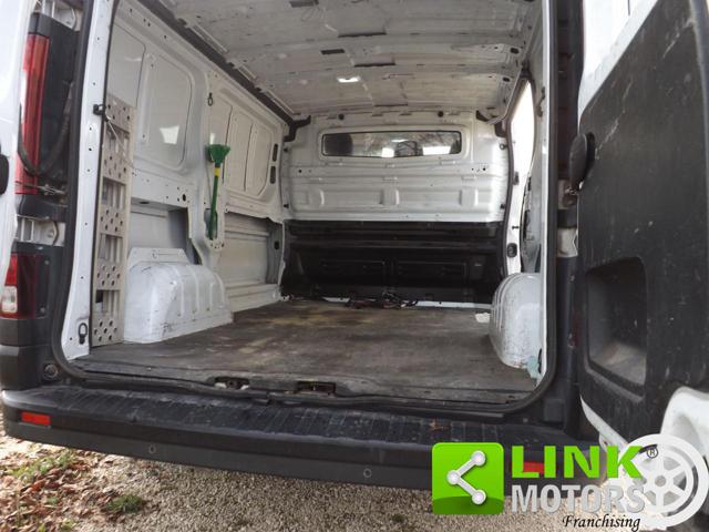 OPEL VIVARO 1.6 BITURBO CON POLIZZA DI GARAN - foto 41