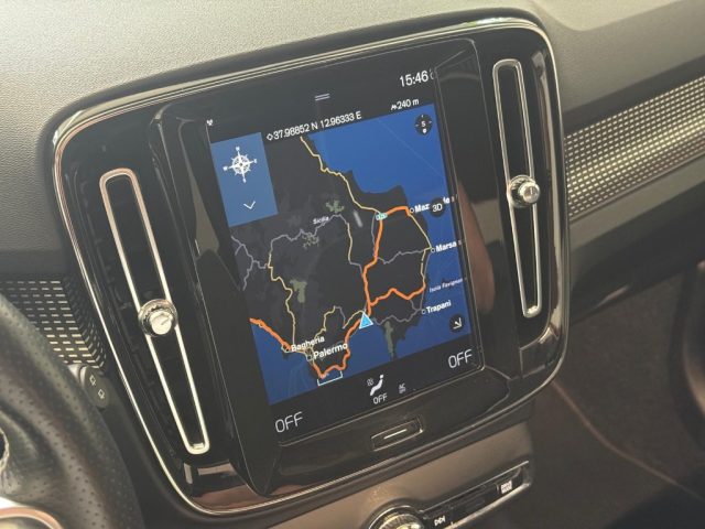 VOLVO XC40 D4 AWD GEARTRONIC R-DESIGN - foto 19