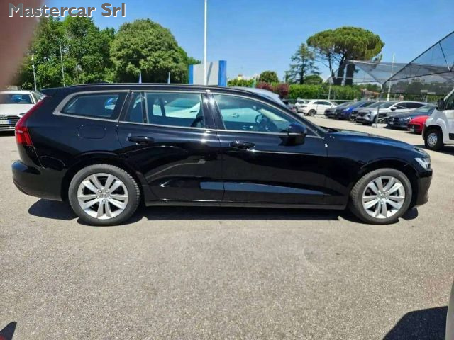 VOLVO V60 V60 2.0 B3 MOMENTUM N1 AUTO 7M - - foto 4