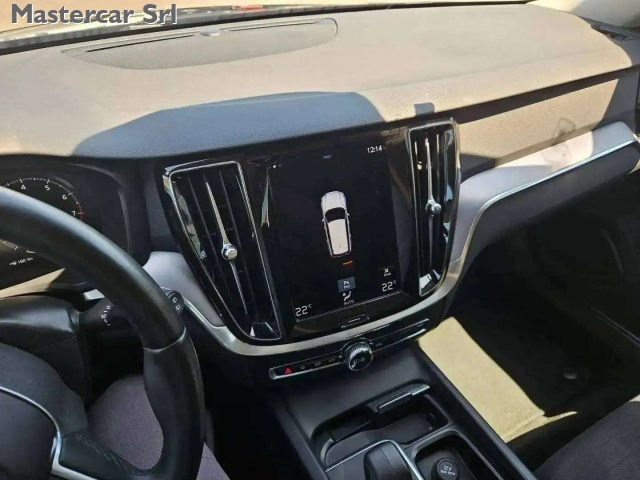 VOLVO V60 V60 2.0 B3 MOMENTUM N1 AUTO 7M - - foto 14