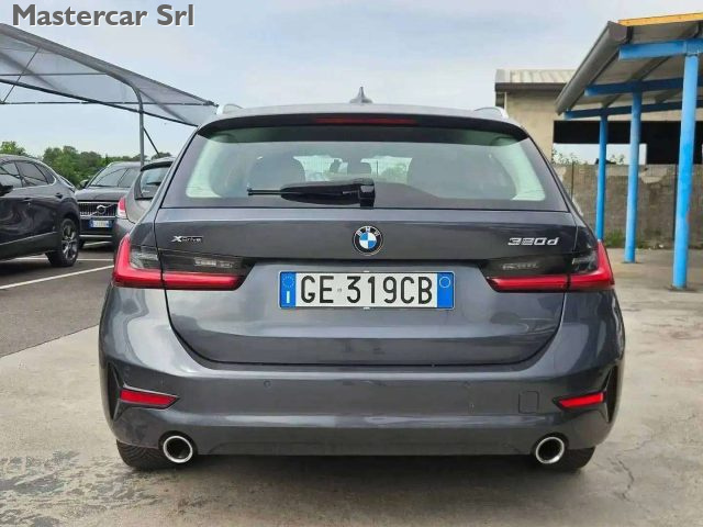 BMW 320 320D TOURING XDRIVE BUSINESS ADV - foto 4