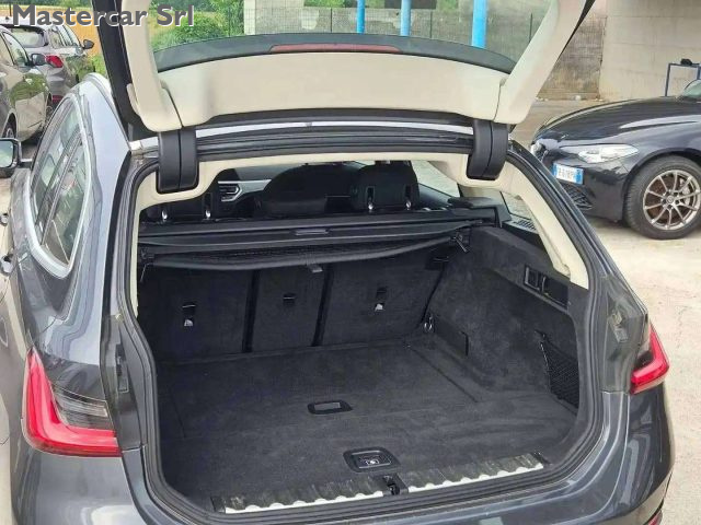 BMW 320 320D TOURING XDRIVE BUSINESS ADV - foto 15