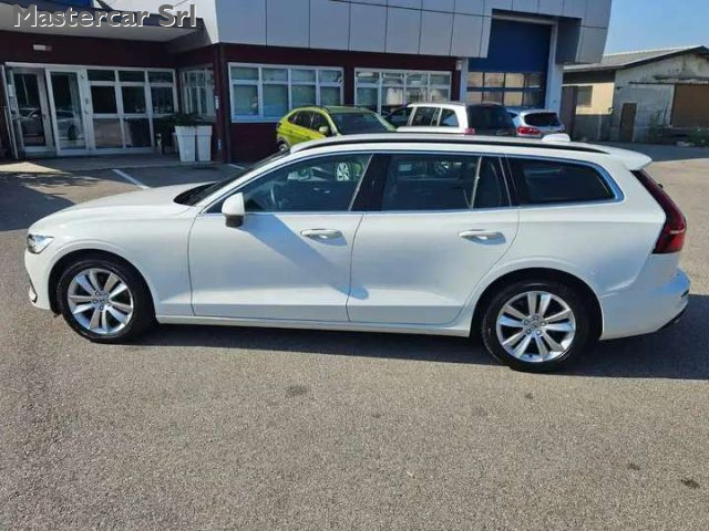VOLVO V60 V60 2.0 B4 MOMENTUM BUSINESS AUT - foto 2