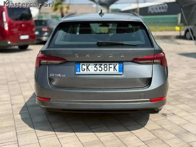 SKODA OCTAVIA OCTAVIA WAGON 2.0 TDI EVO EXECUT - foto 3
