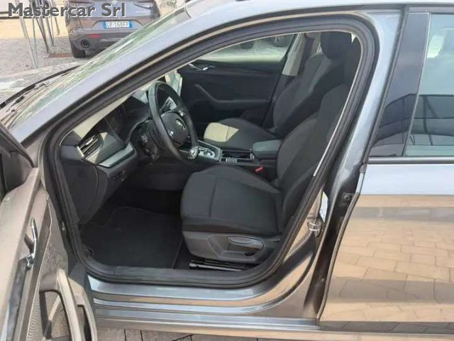 SKODA OCTAVIA OCTAVIA WAGON 2.0 TDI EVO EXECUT - foto 8