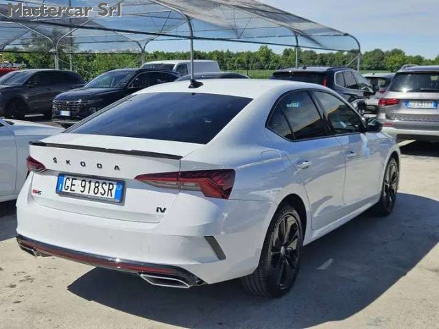 SKODA OCTAVIA OCTAVIA BERLINA 1.4 TSI PHEV RS  - foto 6