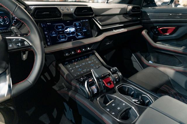 LAMBORGHINI URUS 4.0 SE - foto 15