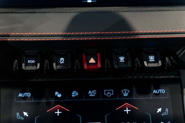 LAMBORGHINI URUS 4.0 SE - foto 40
