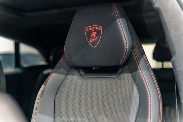 LAMBORGHINI URUS 4.0 SE - foto 34