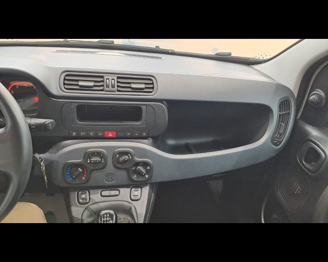 FIAT NEW PANDA VAN 1.0 HYBRID 70CV 4P.TI-DETAX - foto 7