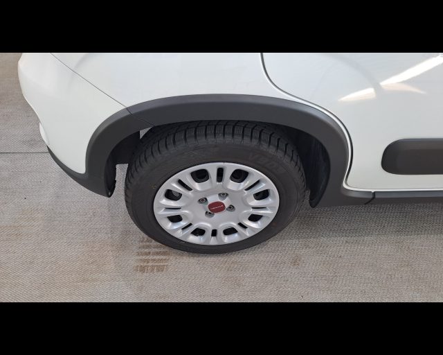 FIAT NEW PANDA VAN 1.0 HYBRID 70CV 4P.TI-DETAX - foto 13