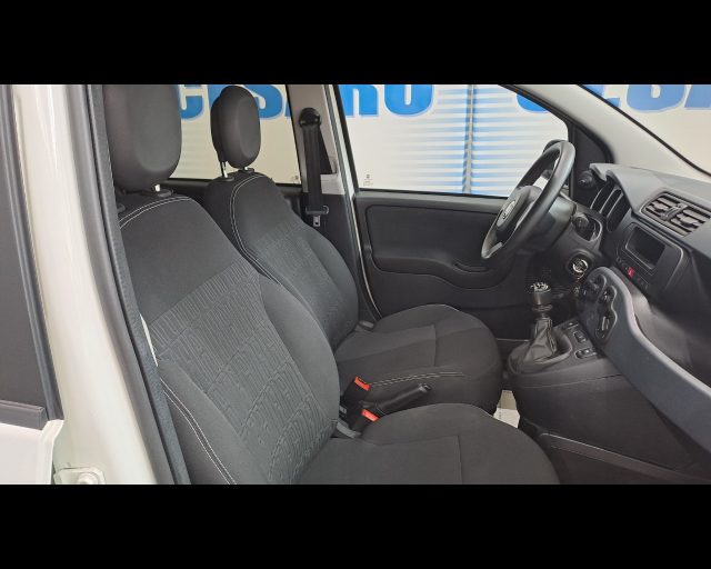 FIAT NEW PANDA VAN 1.0 HYBRID 70CV 4P.TI-DETAX - foto 17