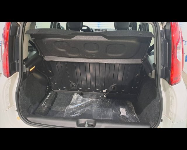 FIAT NEW PANDA 1.0 HYBRID 70CV 5 POSTI - foto 12
