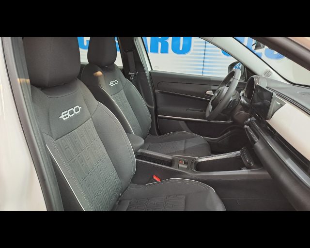 FIAT 600 1.2 HYBRID 145CV AUTO - foto 25