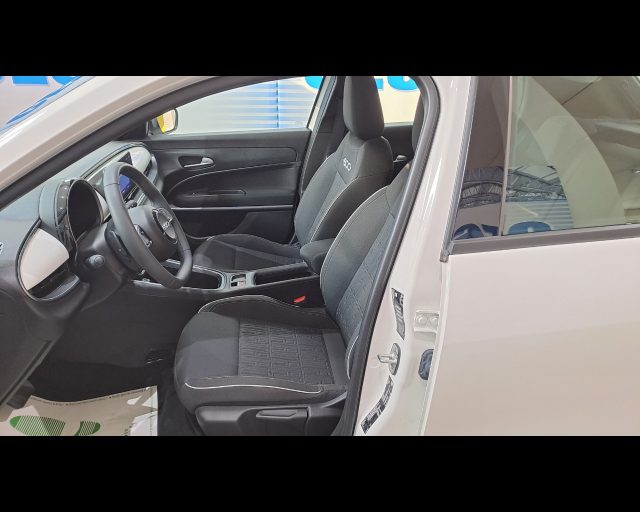 FIAT 600 1.2 HYBRID 145CV AUTO - foto 30