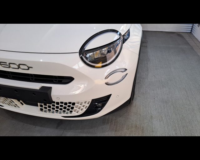 FIAT 600 1.2 HYBRID 145CV AUTO - foto 31