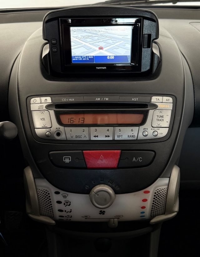 TOYOTA AYGO 1.0 12V VVT-I .5 PORTE - foto 17