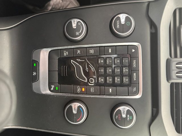 VOLVO V40 T2 SUMMUM - foto 13